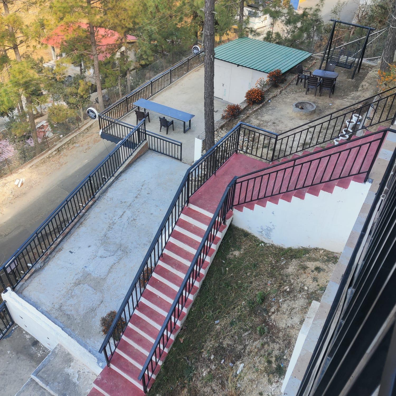 Hotel Pearl Residency Mukteshwar Ngoại thất bức ảnh